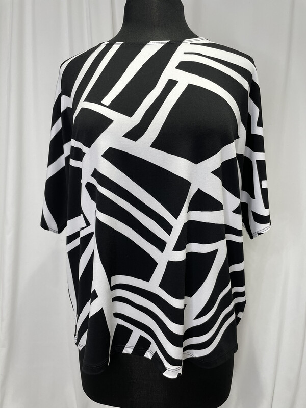 Clara Sun Woo Black and White Geometric Top Clara Sun Woo Black and White Geometric Top