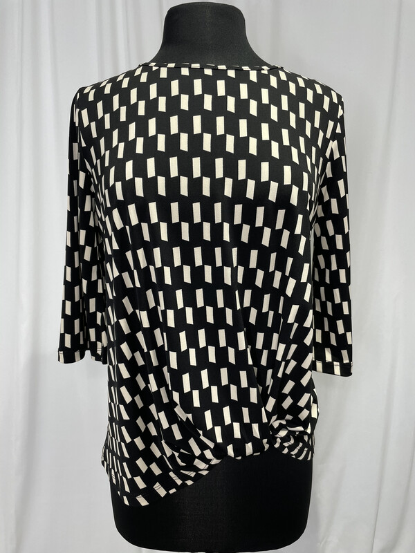 Clara Sun Woo Black and White Checkered Knot Hem Top Clara Sun Woo Black and White Checkered Knot Hem Top