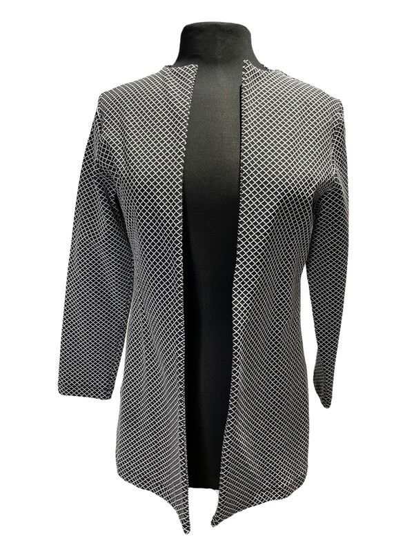 Andria Lieu Long Judith Jacket
Black/White Tatersol Andria Lieu Long Judith Jacket
Black/White Tatersol