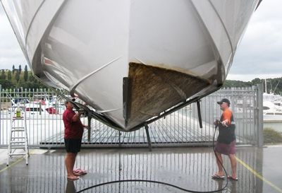 Boat Bottom Clean