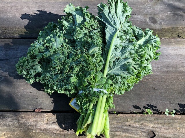 Local Kale ~ 1 bunch