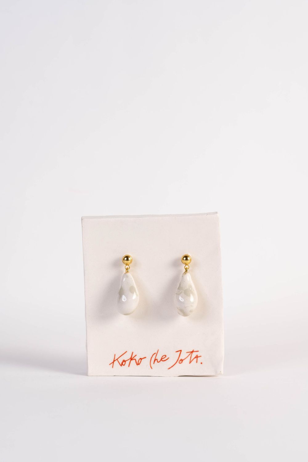 ​​Koko Che Jota. Pendientes.