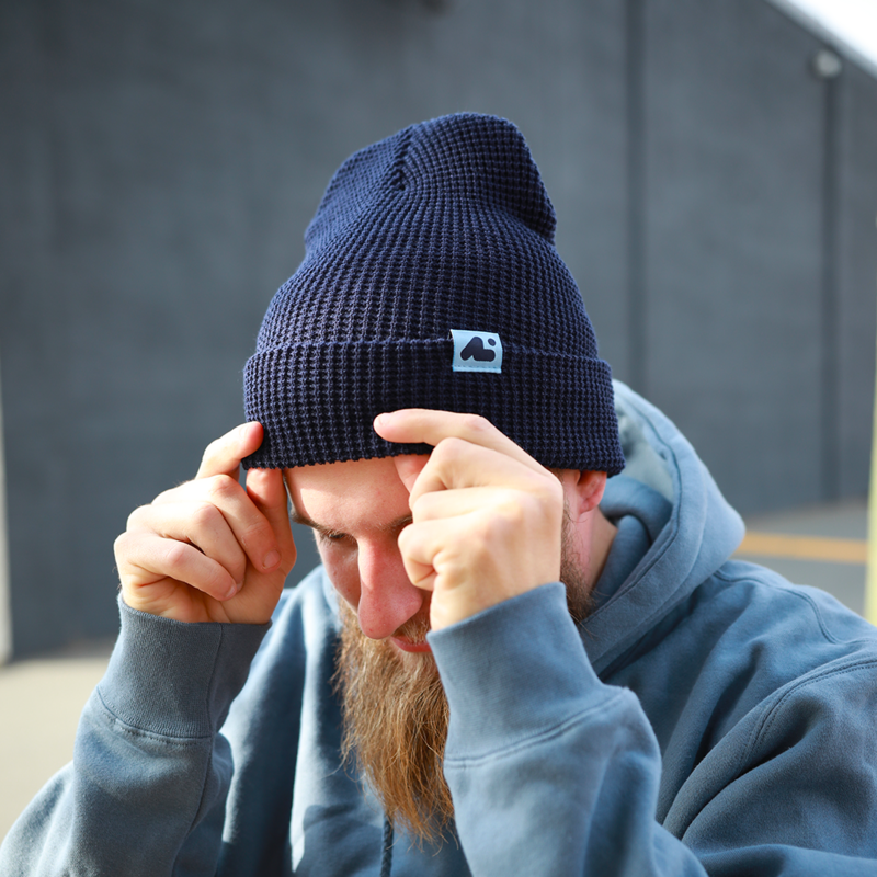 Aslin Waffle Knit Beanie: Navy