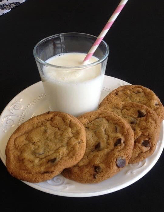 Chocolate Chip Cookies - 1 Dozen