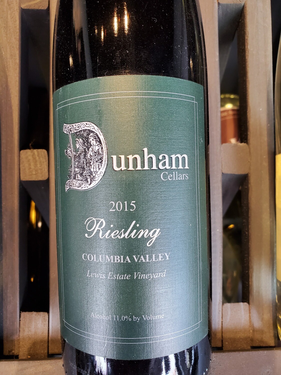 BOTTLE Dunham LEWIS Riesling