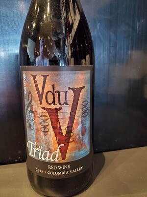 BOTTLE V du V TRIAD Red Blend