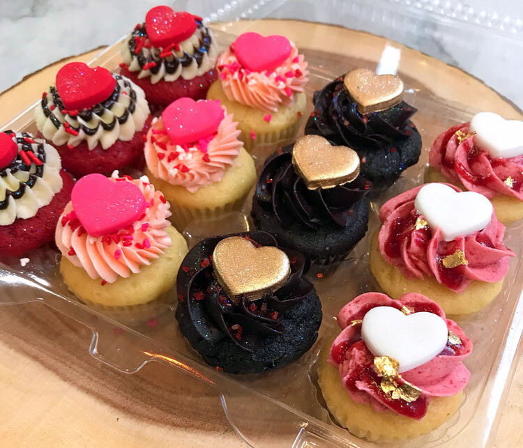 PRE-ORDER Valentine's Day Mini-Cupcakes Dozen for 2/13 or 2/14 PRE-ORDER Valentine's Day Mini-Cupcakes Dozen for 2/13 or 2/14