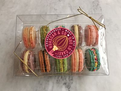 French Macaron Gift Box 12