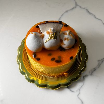 Mango-Passion Cheesecake