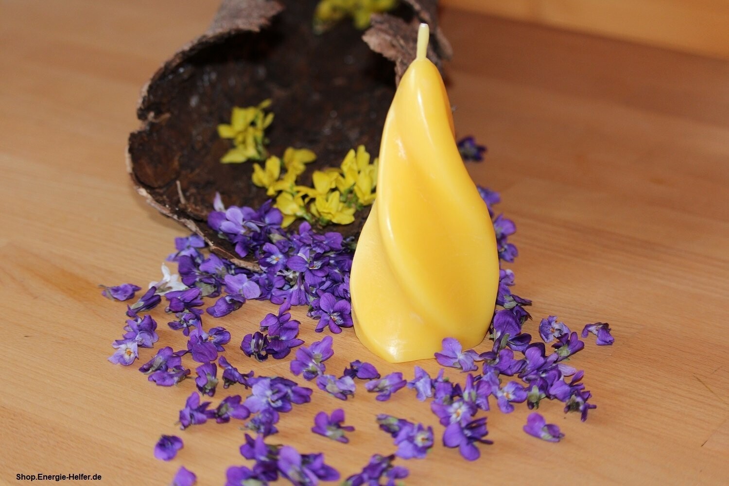 Kerze 100% Bienenwachs Flammenmotiv