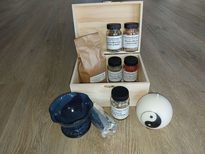 SEELENKRAFT Räucher-Set: Räuchern für die Seele 9-teilig