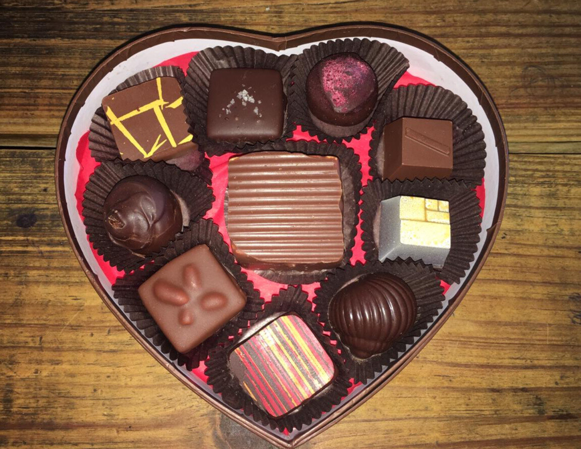 Heart Box 10 chocolates