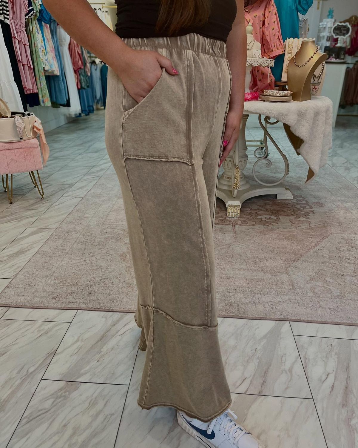 TOAST WIDE-LEG PANTS