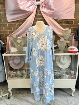 CURVY BABY-BLUE FLORAL DRESS
