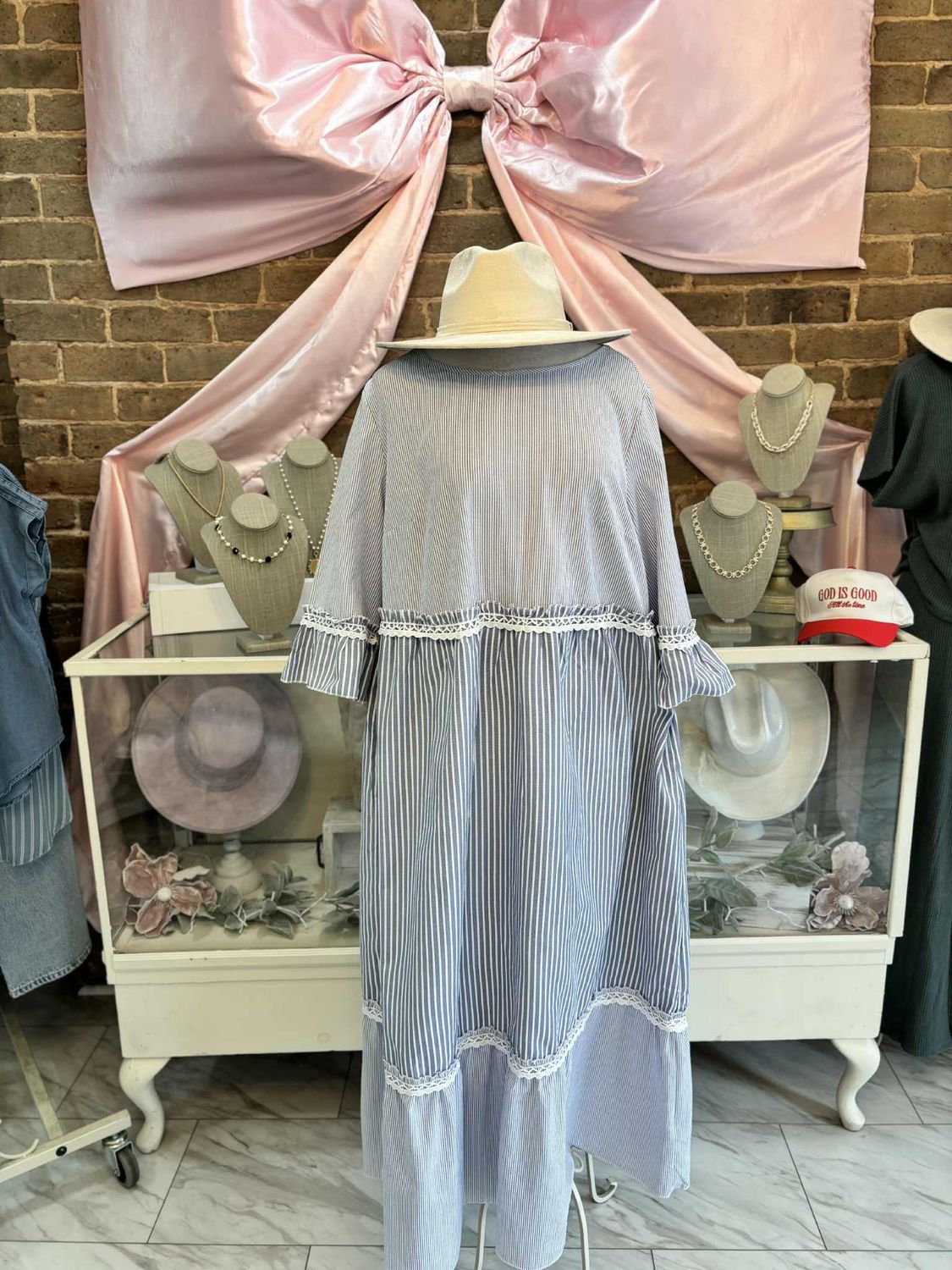 CURVY SKY BLUE STRIPE MAXI-DRESS