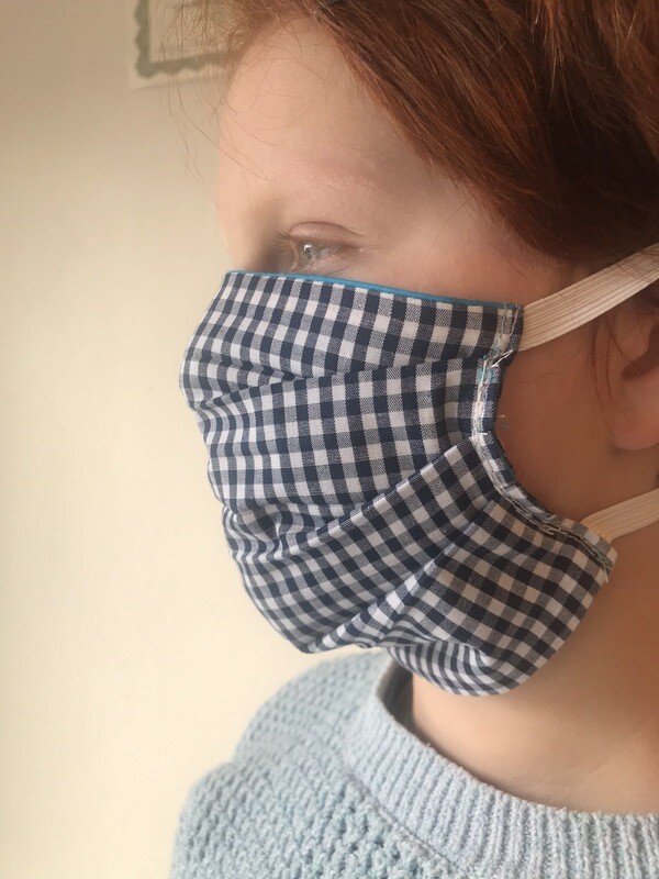 Ear loops face mask