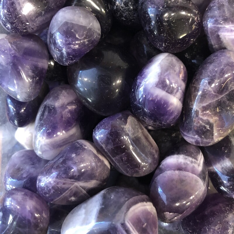 Chevron Amethyst Tumbled Med.