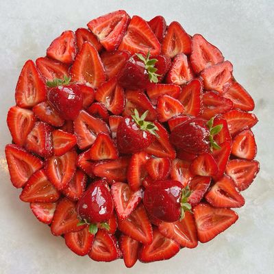 strawberry tart, 10"