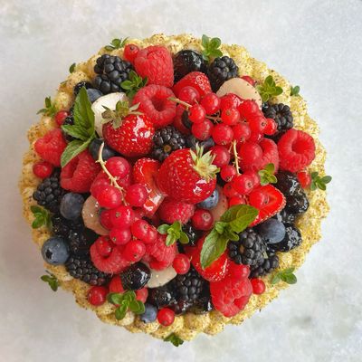 summer fruit pavlova, 8”