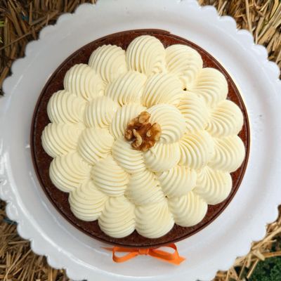 CHRISTMAS carrot cake, 7”
