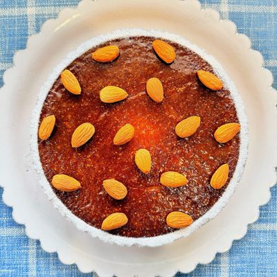 polenta almond cake, 7"