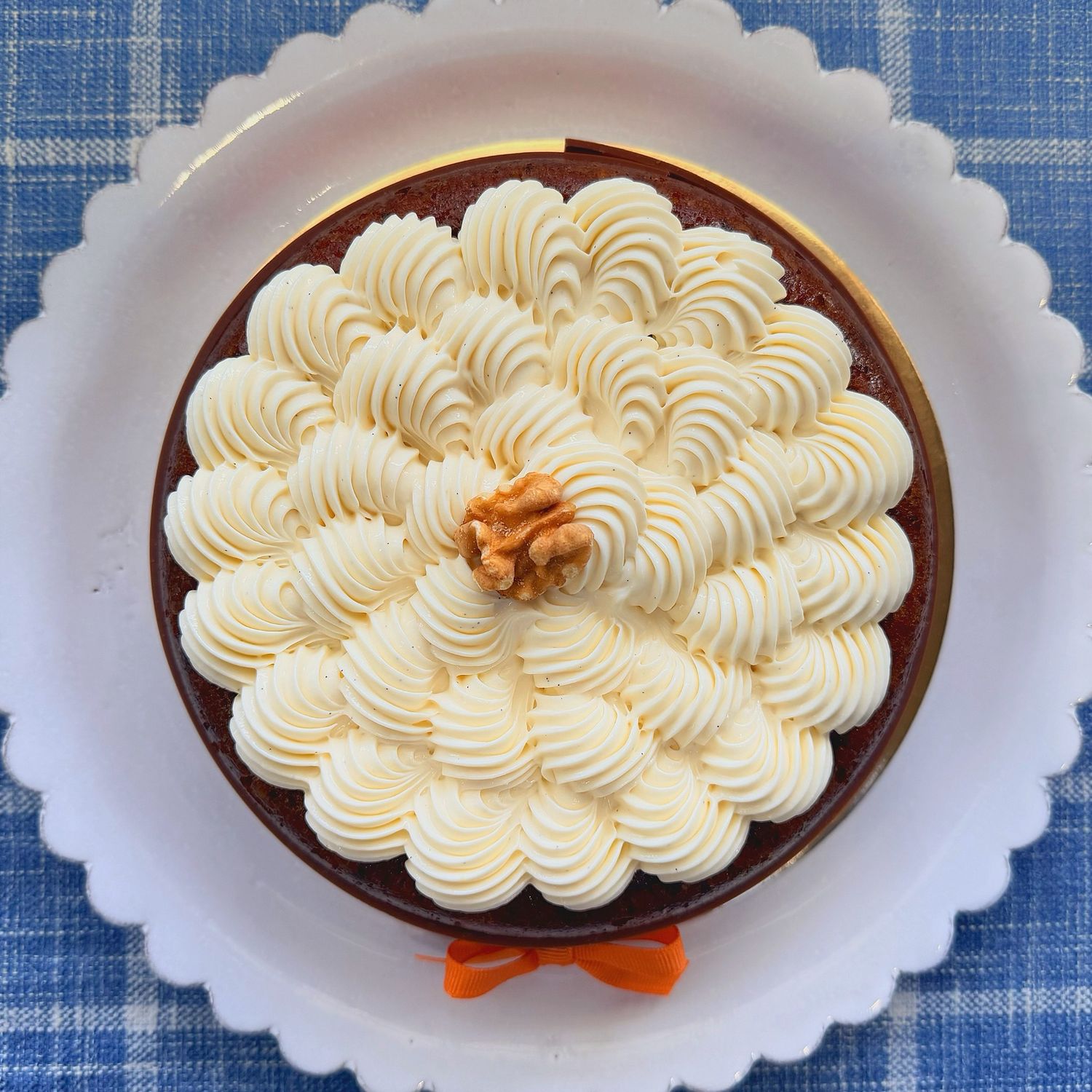 classic carrot cake, 7”