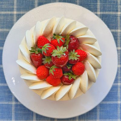 MDAY26 classic fraisier, 7”