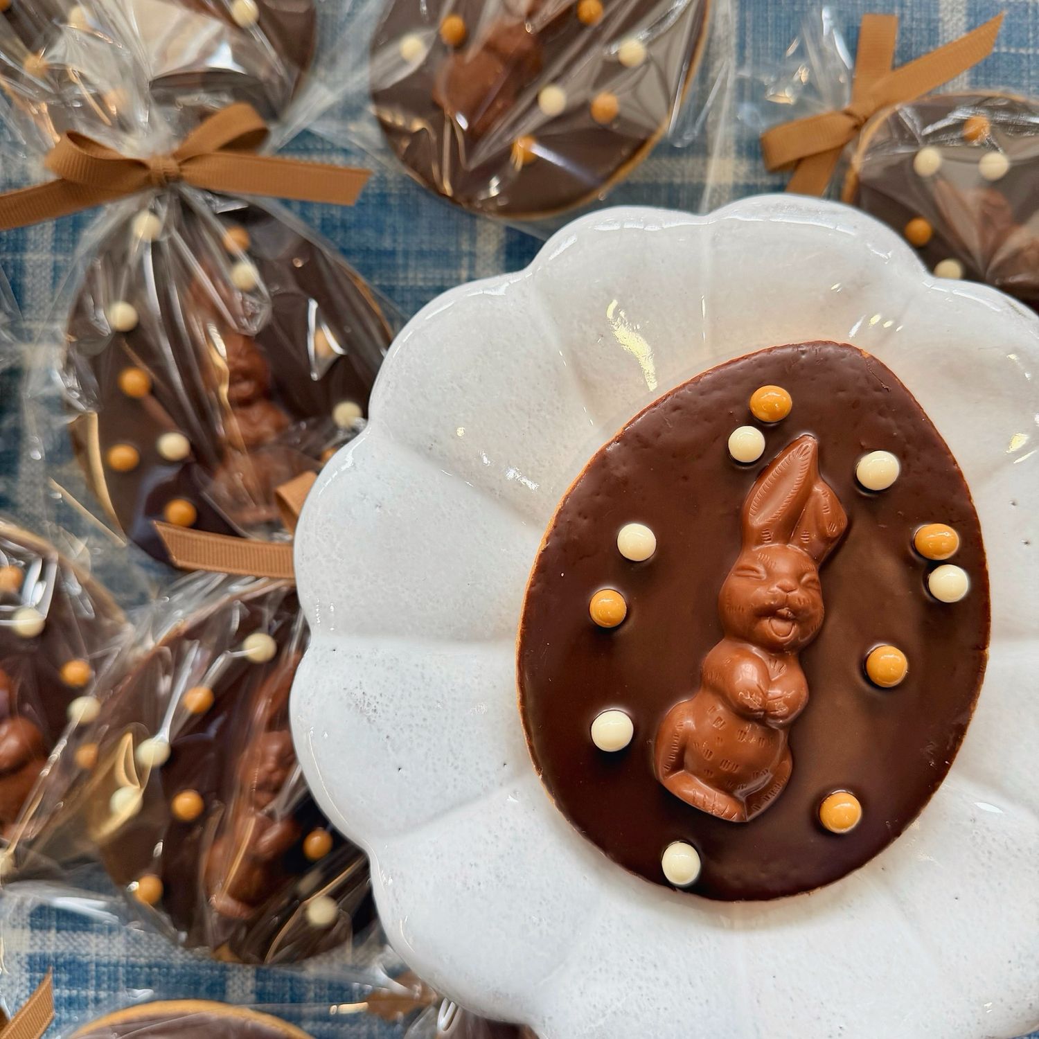 “happy bunny” shortbread egg