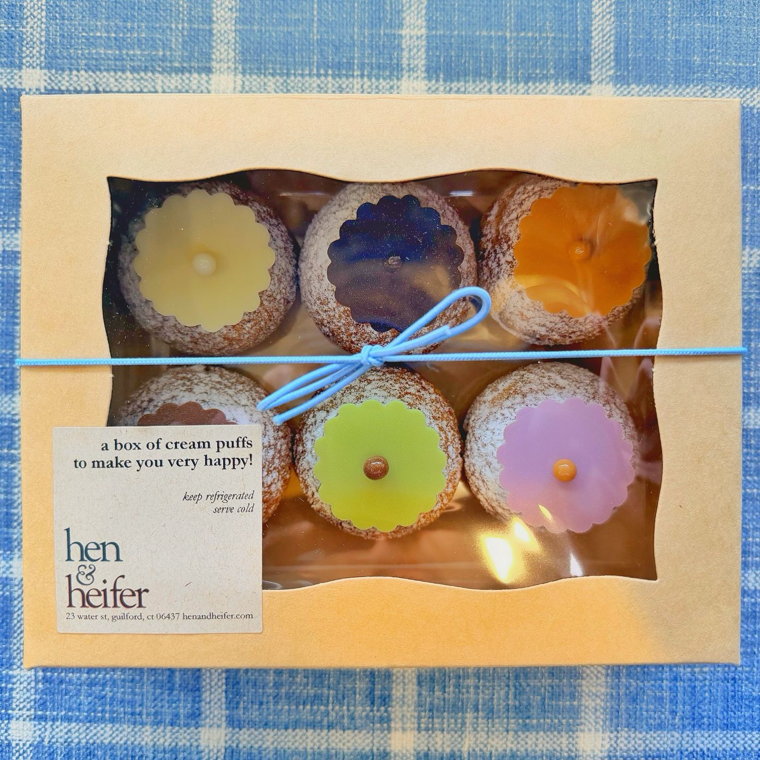 cream puff: THAI TEA