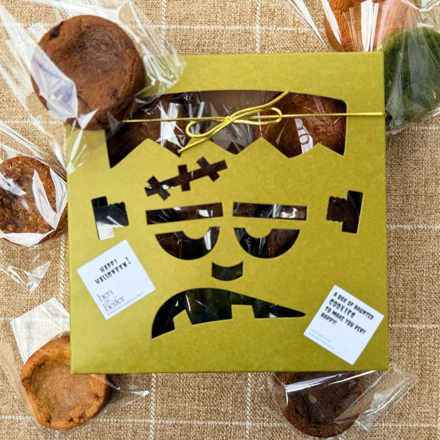 HALLOWEEN cookie gift box, 18 pieces