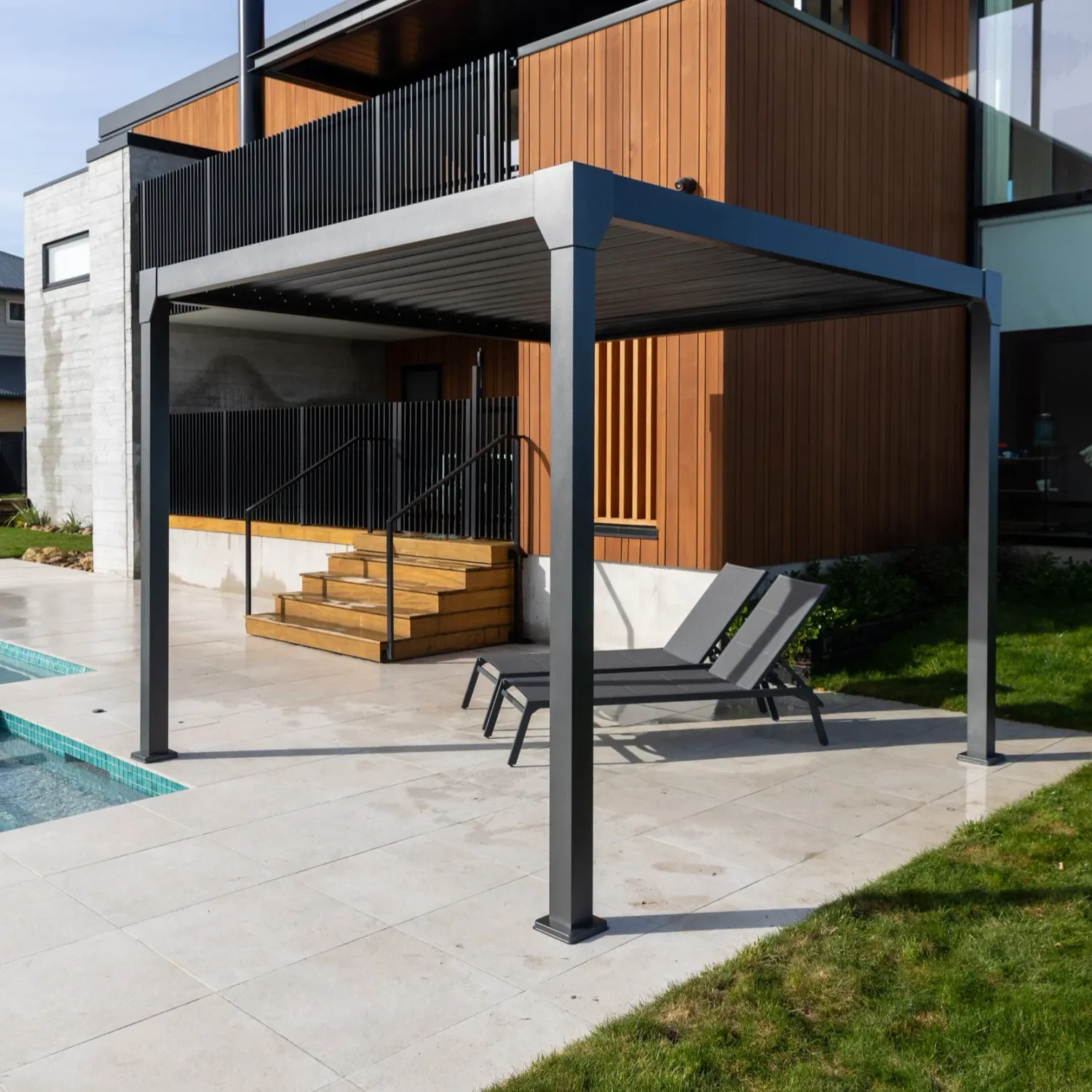 Sereno Louvre Roof 3 x 3m