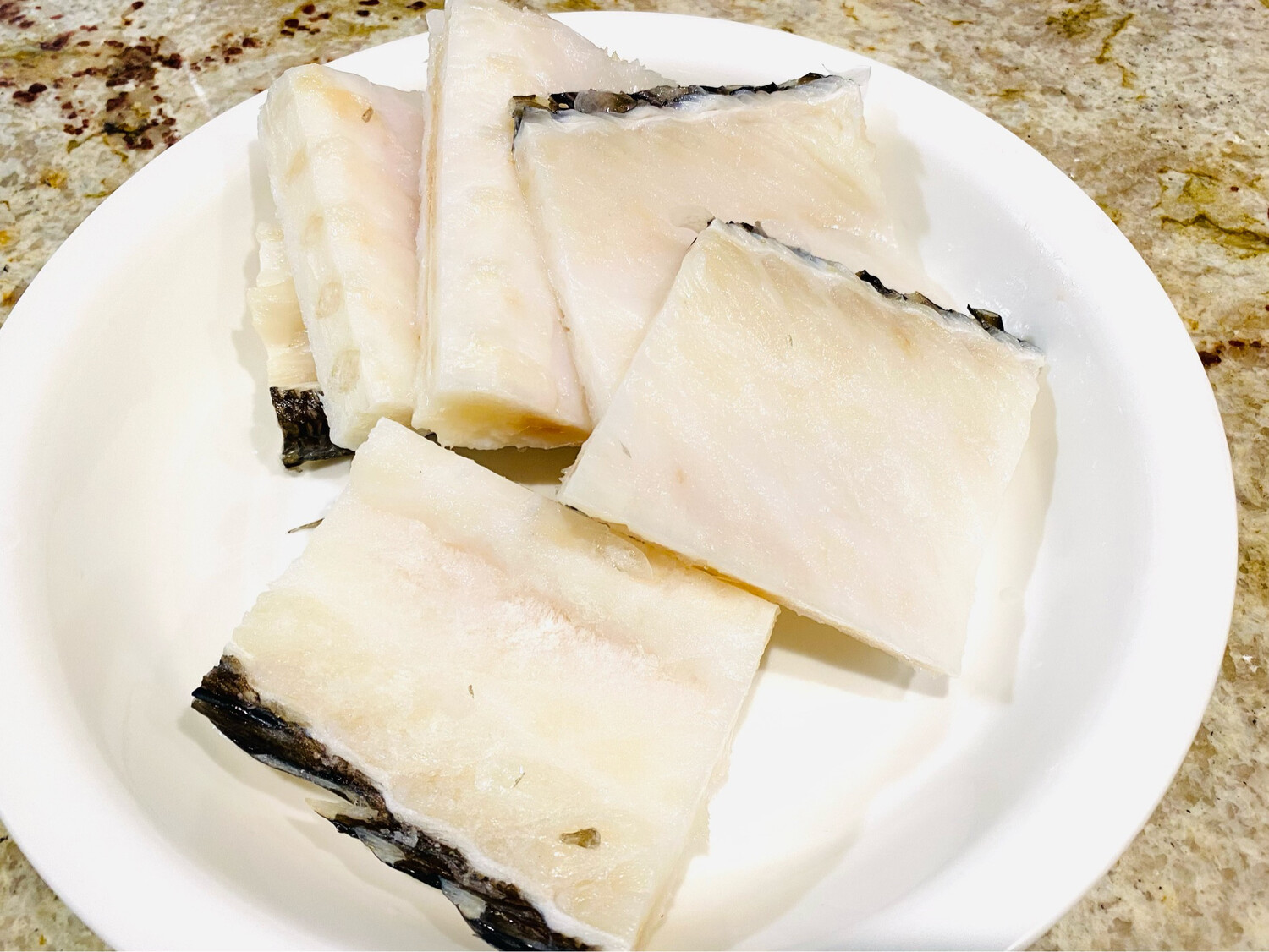 Chilean Sea Bass Bone with meat (random weight) 智利鳕鱼骨/多肉 $3.99/lb