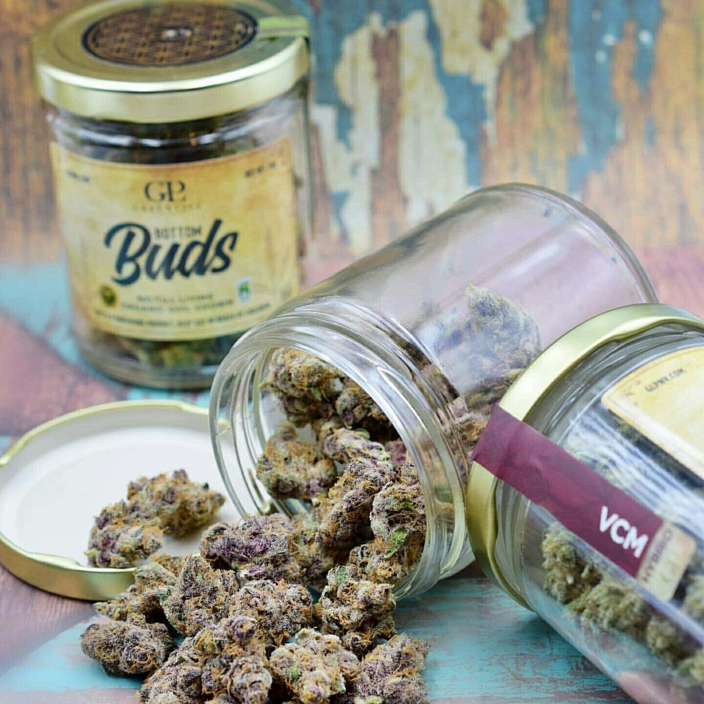 Bottom buds