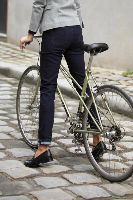 Pantalón vaquero mujer corte ajustado