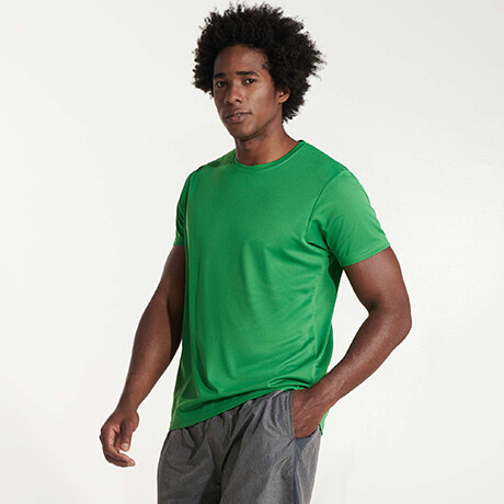 Camiseta técnica con cuello redondo