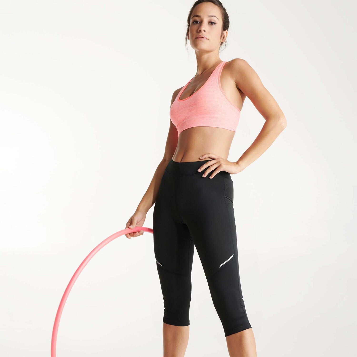 Malla deportiva de mujer a media pierna