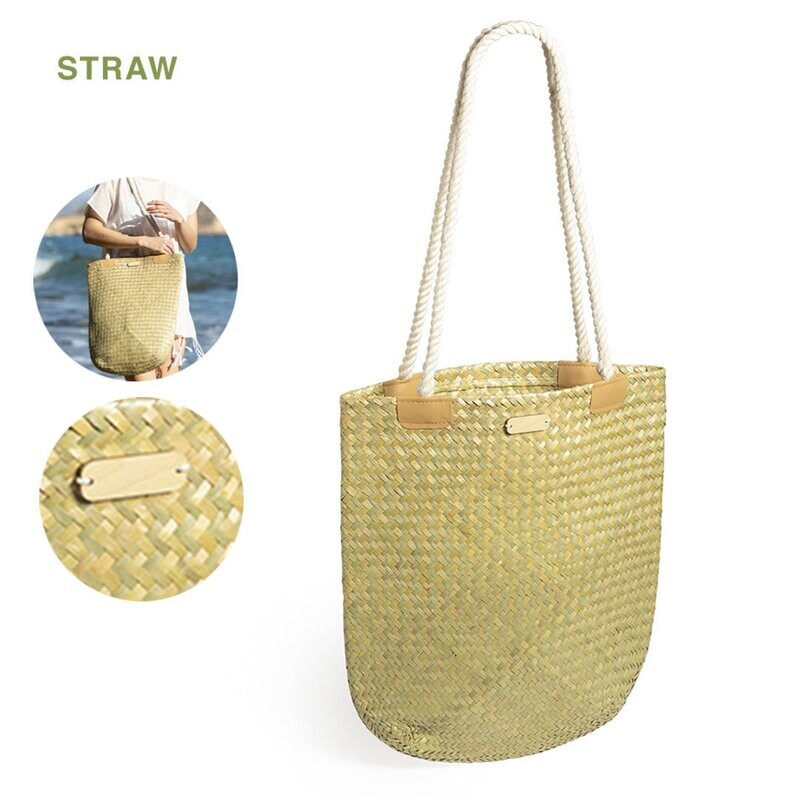 Bolso de desenfadado diseño en paja