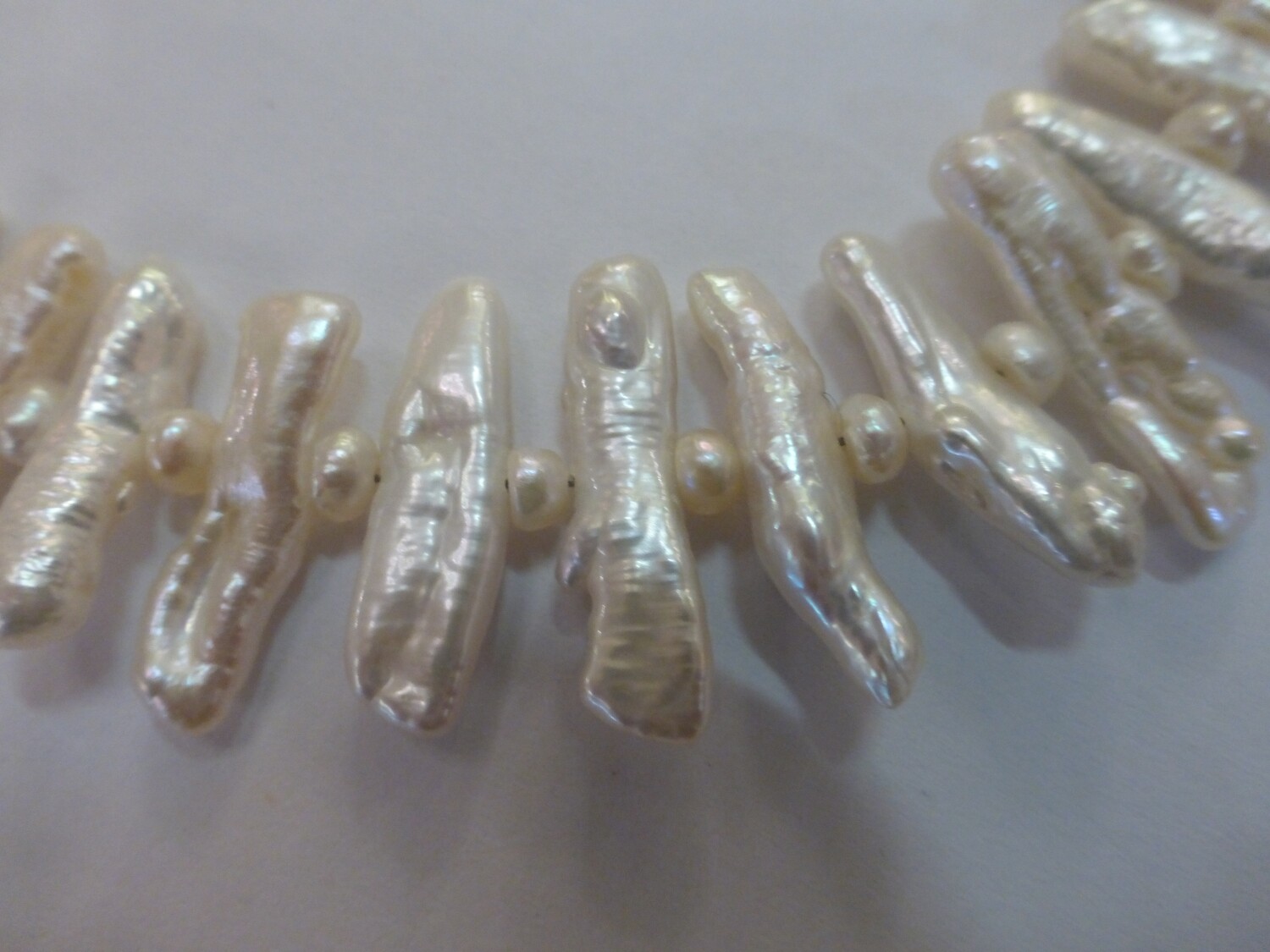 Collier tour de cou en perles d'eau douce véritable