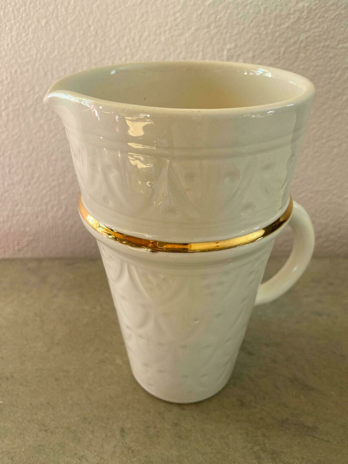 Jug White