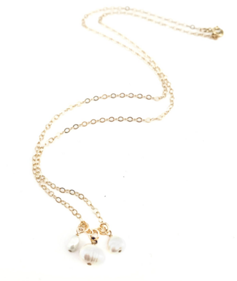 Perla Cluster Necklace/White Pearl
