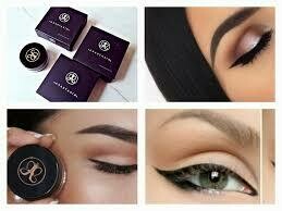 DELINEADOR DE CEJAS EN GEL