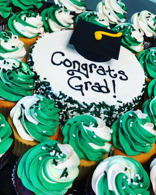 Graduation Cake and Cupcakes