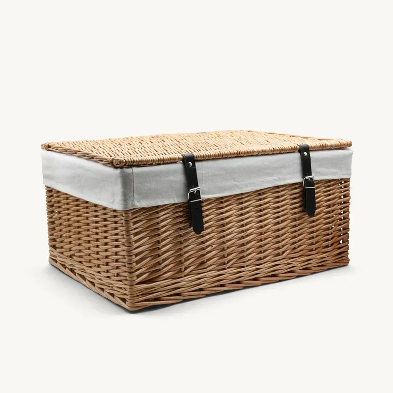 20inch hamper with white/black liner