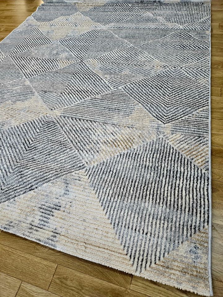 Lara 117 grey