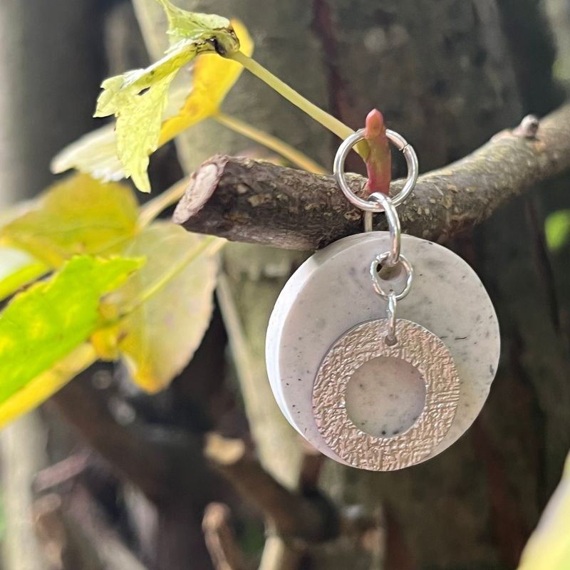 Eco Resin &amp; Mixed Media Jewellery Workshop - Sustainable Craft - Beginner - 1 Day