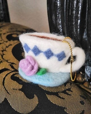 Tea cup charm