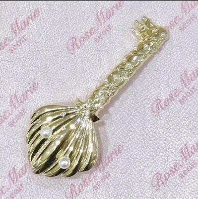 Shell key barrette