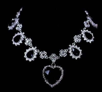 Crystal Heart necklace Silver metal