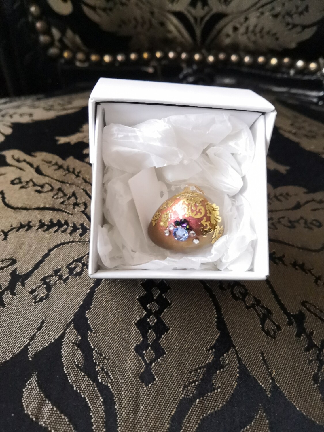 Dark queen ring