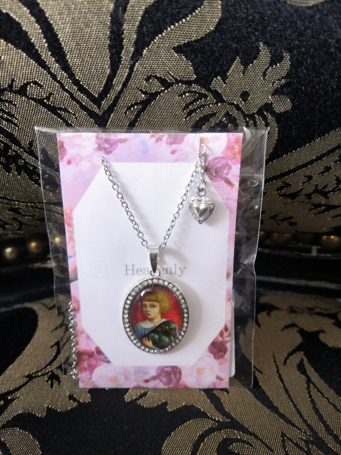 Girl portrait necklace